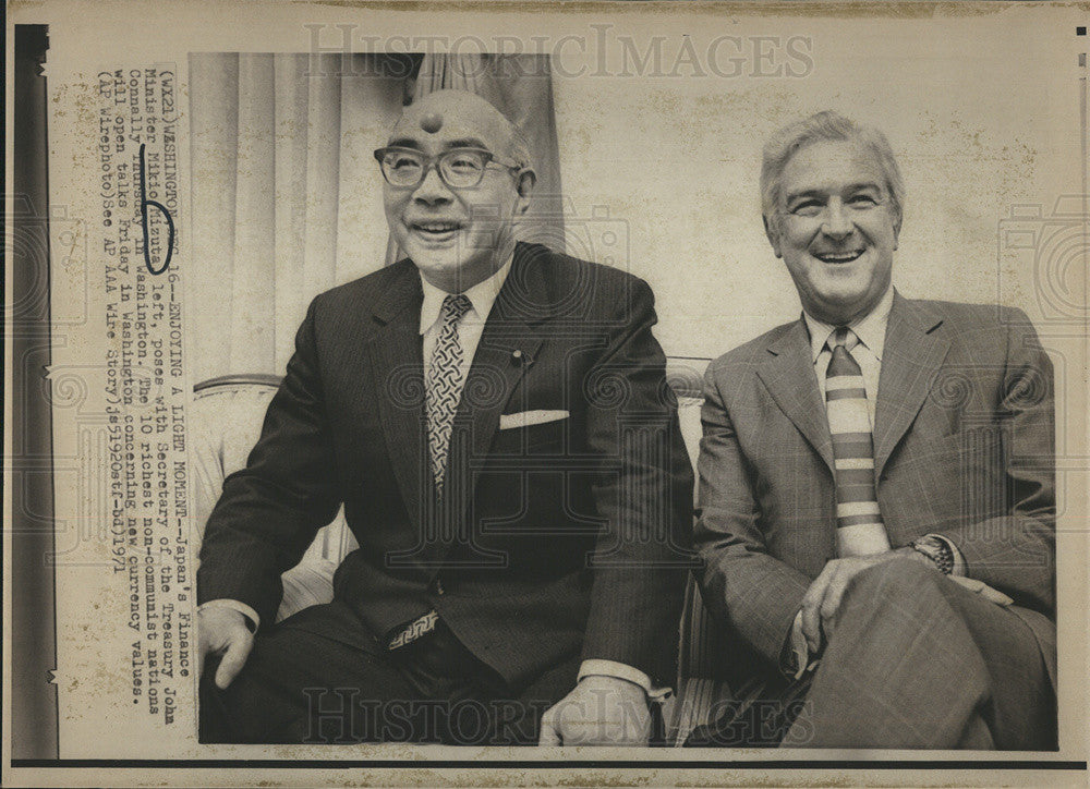 1971 Press Photo Finance Minister Mikio Mizuta Treasury Secretary John Connally - Historic Images