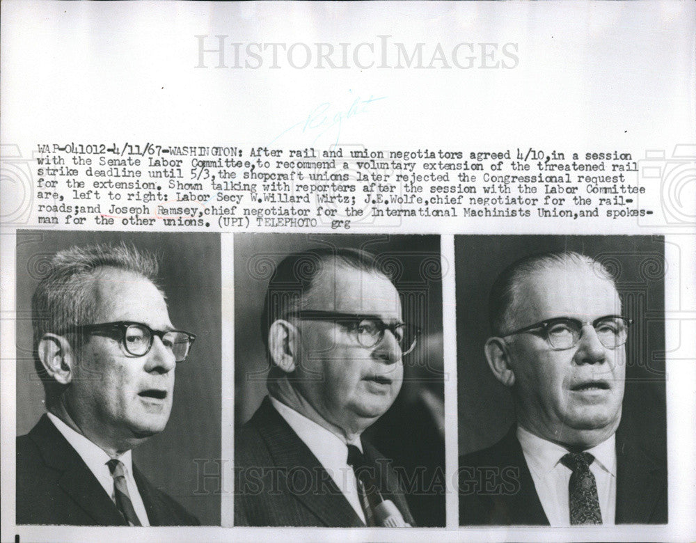 1967 Press Photo Railroad union negotaitors after meeting with Labor Comittee - Historic Images