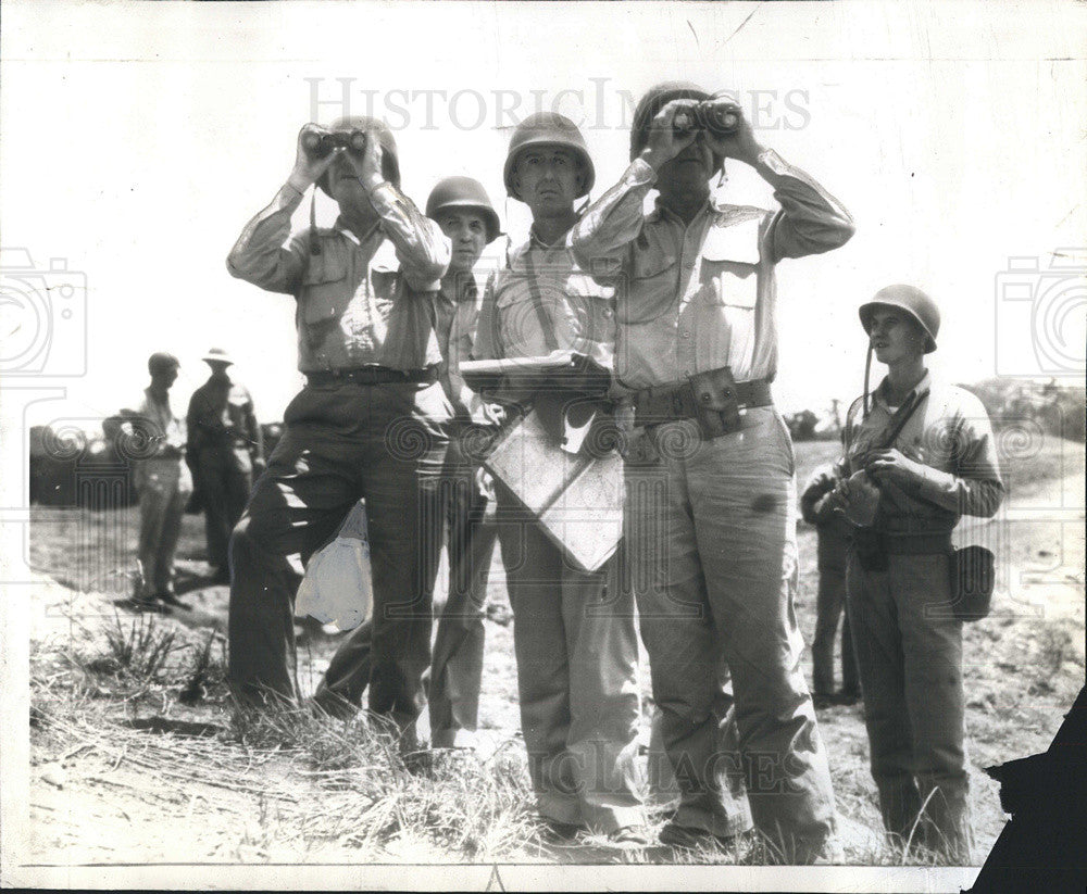 1942 Press Photo Maj. Gen. R. M. Mitchell Marine aviation chief, Lt. Gen. Thomas - Historic Images
