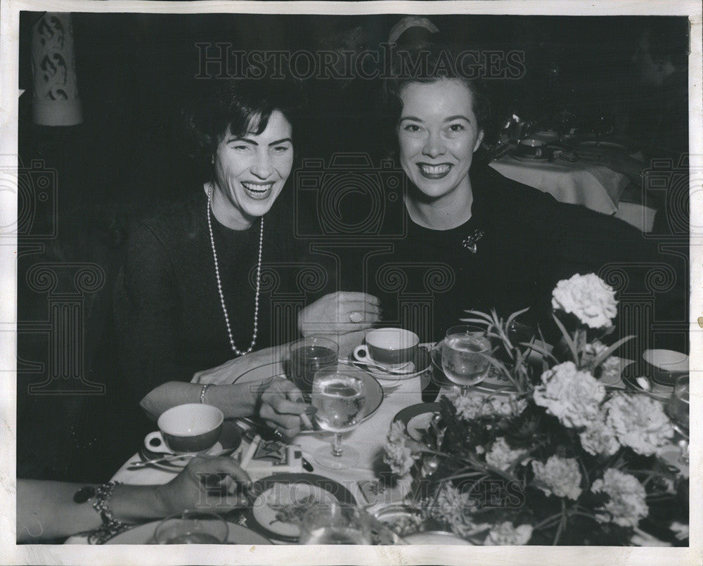 1965 Press Photo Mrs. J. Jerome Miller and Mrs John B. Doyle - Historic Images