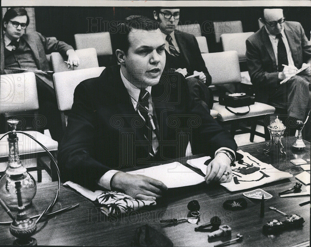 1977 Press Photo Roger Nauert Testifies Friday At Hearing on Drugs-IL Crime - Historic Images