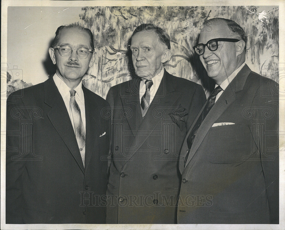 1957 Press Photo Dr. David Henry,Dr Authur Cutts and Dr. Raymond allen at dinner - Historic Images