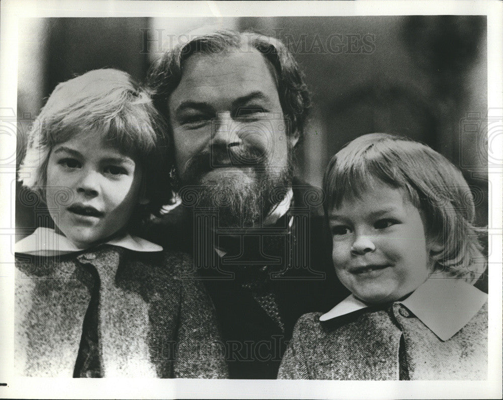 1979 Press Photo Actor Timothy West Sons Samuel &amp; Joseph West in Edward the King - Historic Images