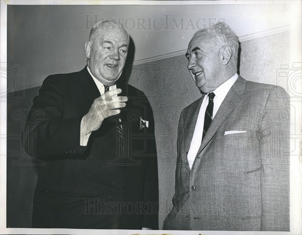 1968 Press Photo Judge Kenneth Wendt Capt Joe Healy Of Narcotics Anit-Narcotics - Historic Images