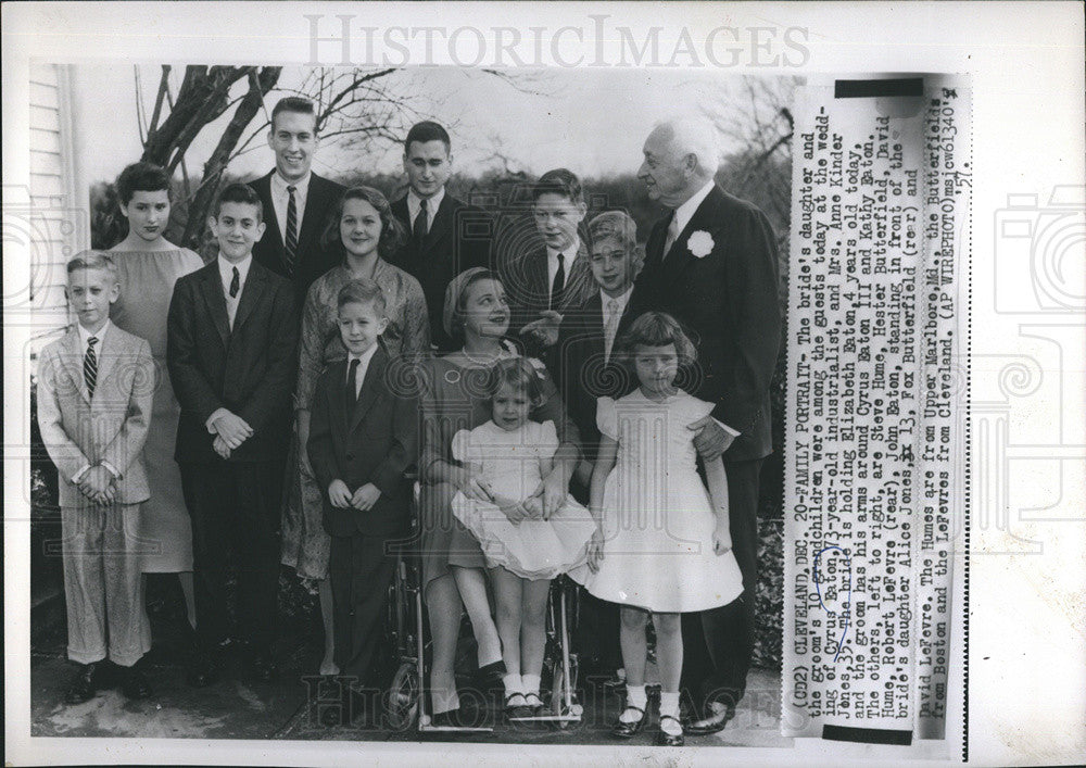 1957 Press Photo of the wedding party of Cyrus Eaton and bride Anne Kinder Jones - Historic Images