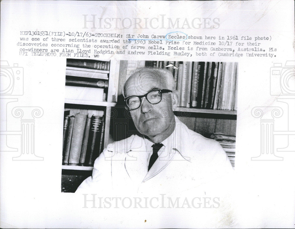 1963 Press Photo Sir John Carew Eccles Gets Medicine Nobel Prize With 3 Others - Historic Images