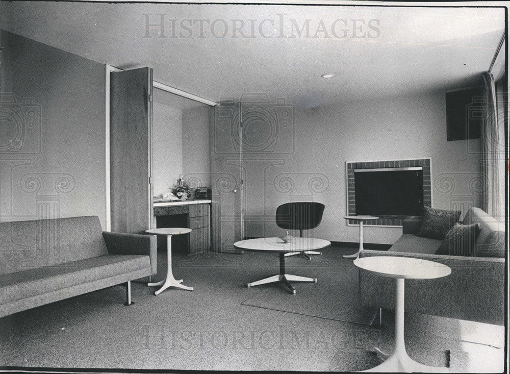1971 Press Photo Architect Peter Economou Home Lake Forest IL Family Room Decor - Historic Images