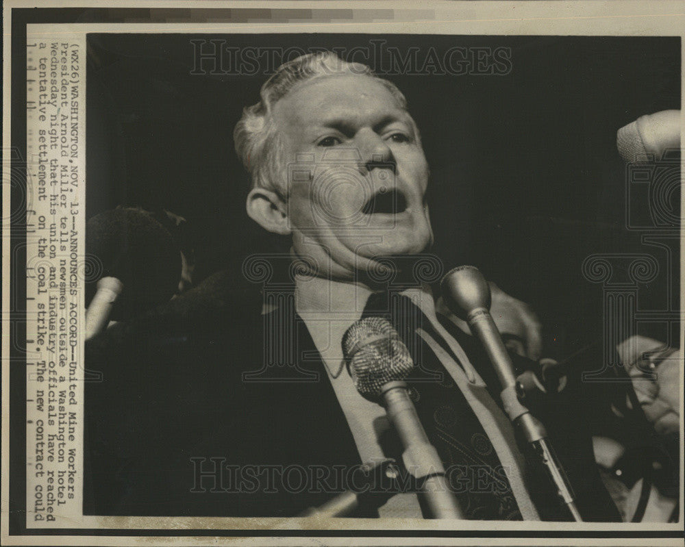 Press Photo United Mine Workers President Arnold Miller - Historic Images