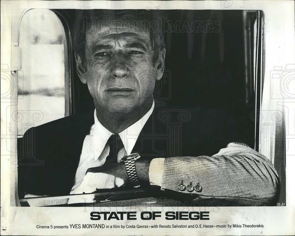 1973 Press Photo of French actor singer Yves Montand in &quot;State of Siege&quot; - Historic Images