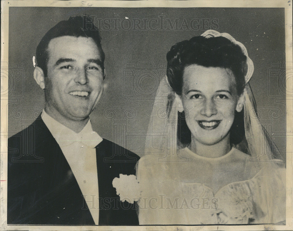 1965 Press Photo Mr. And Mrs. Joseph F. Moretti Wedding Day - Historic Images