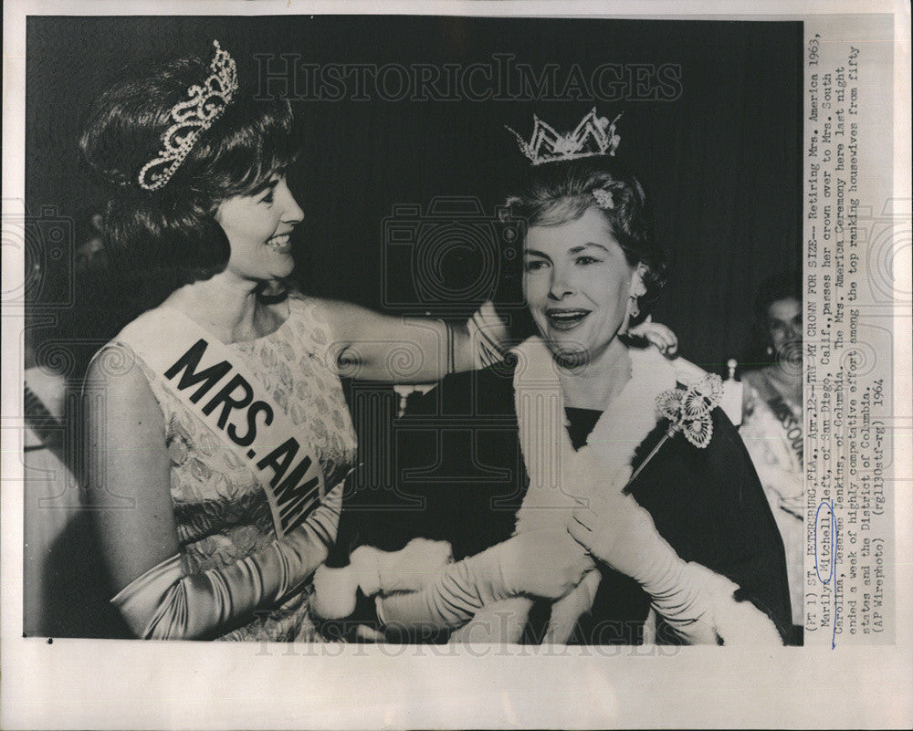 1964 Press Photo Marilyn Mitchell Deseree Jenkins Miss America Contest - Historic Images