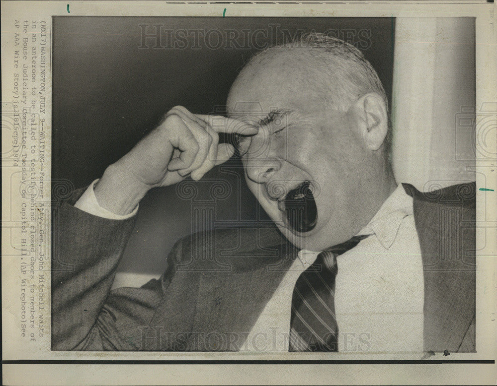 1974 Press Photo Former Attorney General John Mitchell Prepares Trial Testimony - Historic Images