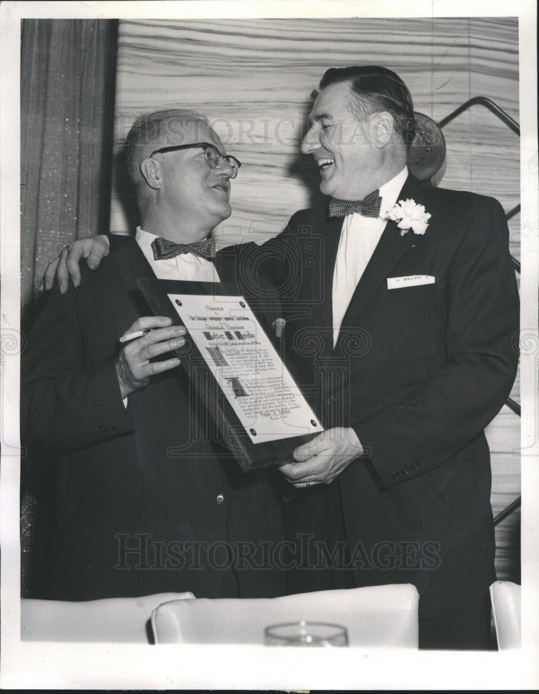 1961 Press Photo Karin Welsh Editor Gives Plaque to Veteran Police Walter Spirko - Historic Images