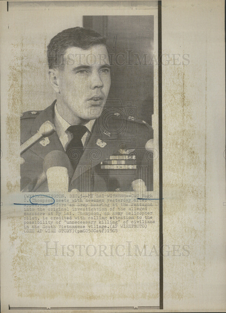 1969 Press Photo Hugh Thompson Army Hearing at Pentagon - Historic Images