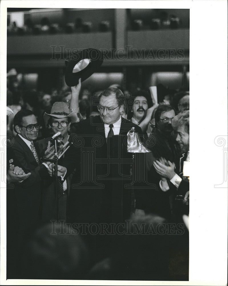 1984 Press Photo Governor Thompson at Chicago Merchintile Exchange - Historic Images