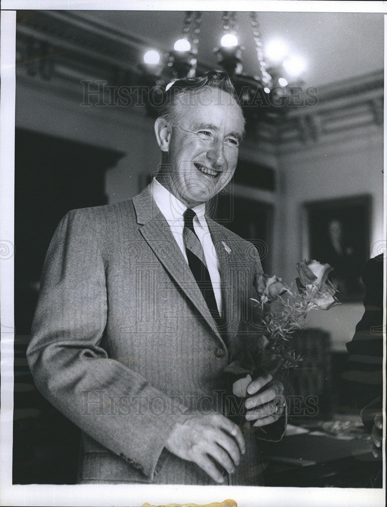 1958 Press Photo Gov. Vernon Thompson office Wisconsin - Historic Images