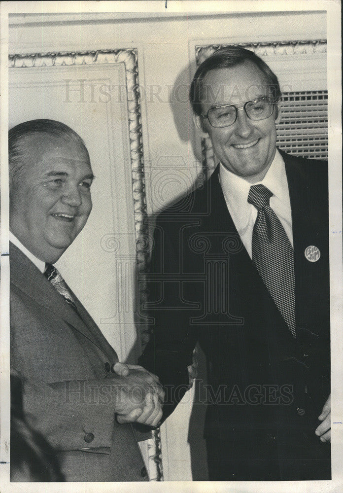 1976 Press Photo Gubernatorial Candidates Michael J. Howlett &amp; James R. Thompson - Historic Images