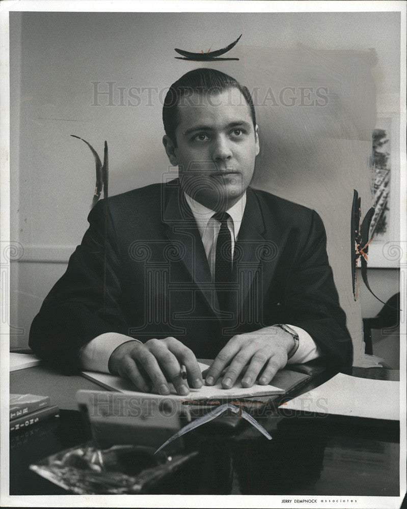 1962 Press Photo Sidney Forbes, President of Universal City Development Corp. - Historic Images