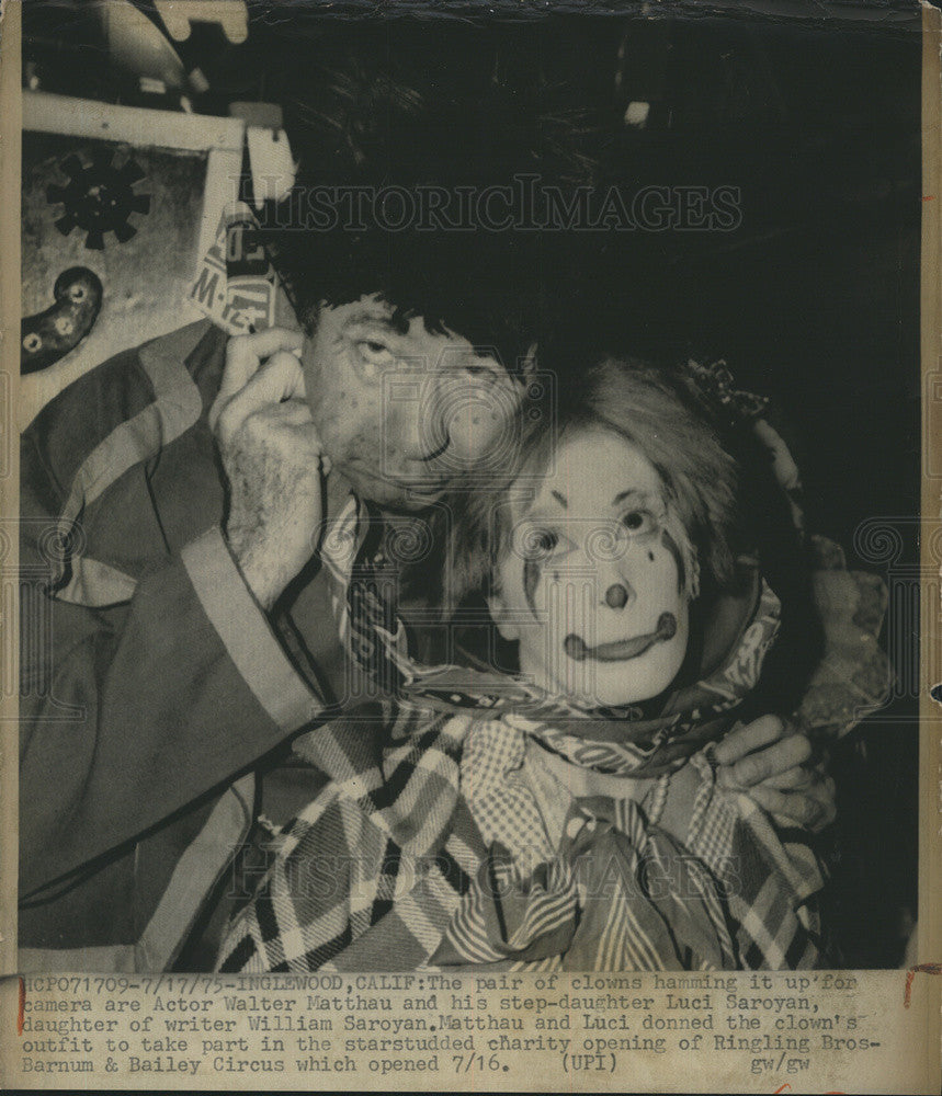 1975 Press Photo Walter Matthau and Stepdaughter in Circus - Historic Images