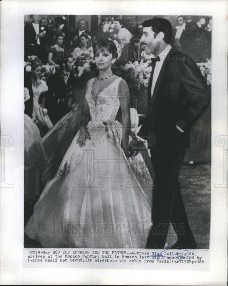 1966 Press Photo Actress Gina Lollobrigida Monaco Century Ball Prince Khali - Historic Images