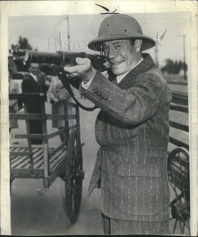 1943 Press Photo Film comic Joe E. Brown - Historic Images