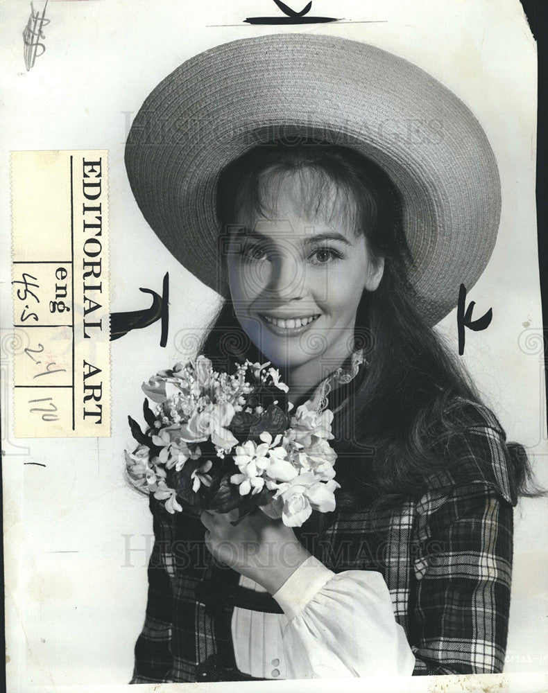 1966 Press Photo Actress Leslie Caron Lerner &amp; Loewe Musical &quot;Gigi&quot; MGM Singer - Historic Images