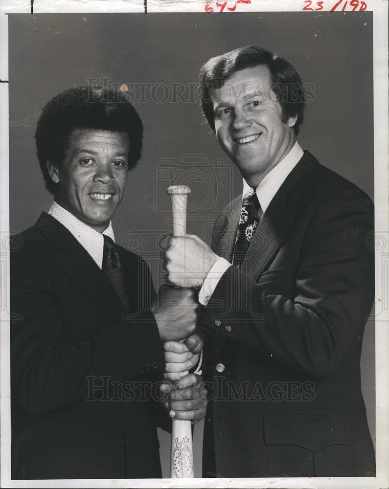 1981 Press Photo Maury Willis & Tony Kubek Sports Announcers - Historic Images