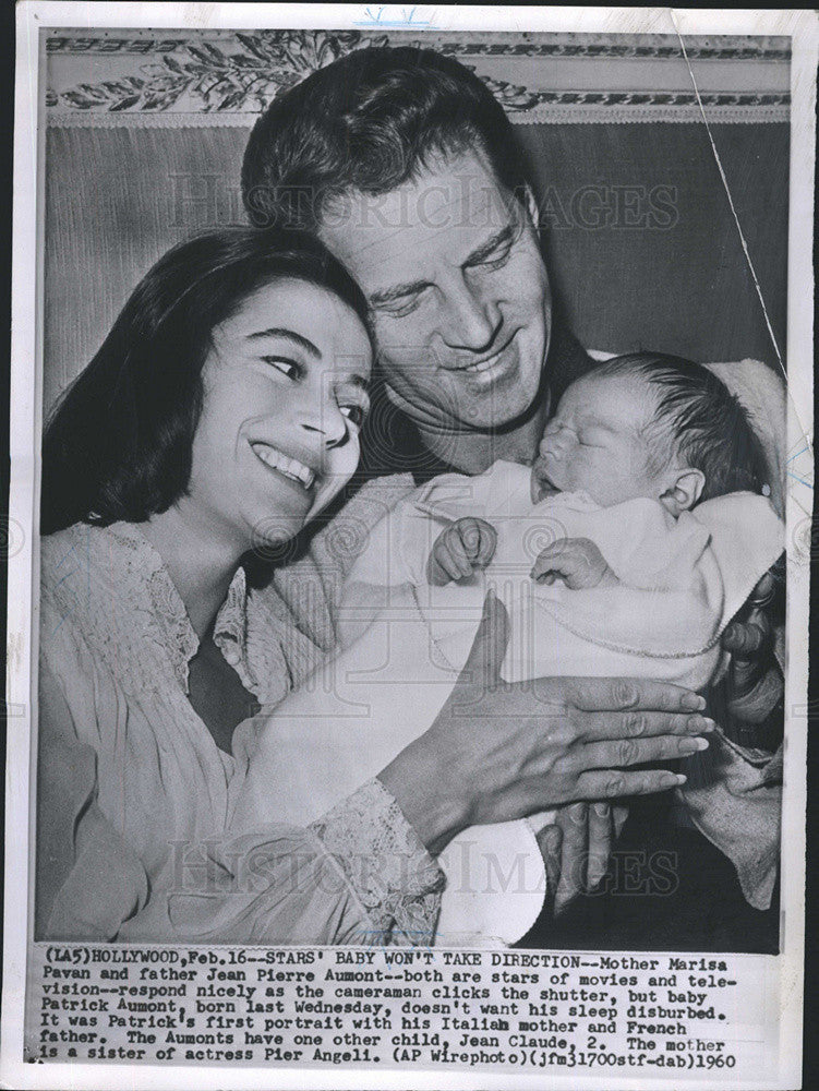 1960 Press Photo jean Pierre Aumont &amp; Marisa Paven with Newborn - Historic Images