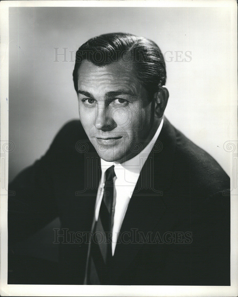 1963 Press Photo Howard Keel in &quot;No Strings&quot; - Historic Images