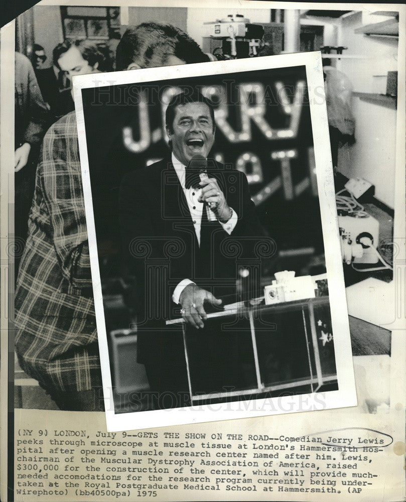 1975 Press Photo Comedian Jerry Lewis at London Hammersmith Hospital - Historic Images