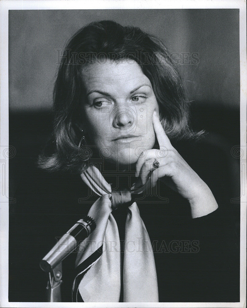 1975 Press Photo Kathleen Sullivan American Television Journalist Repo