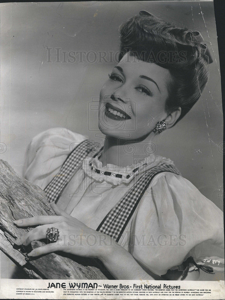 1945 Press Photo Jane Wyman - Historic Images