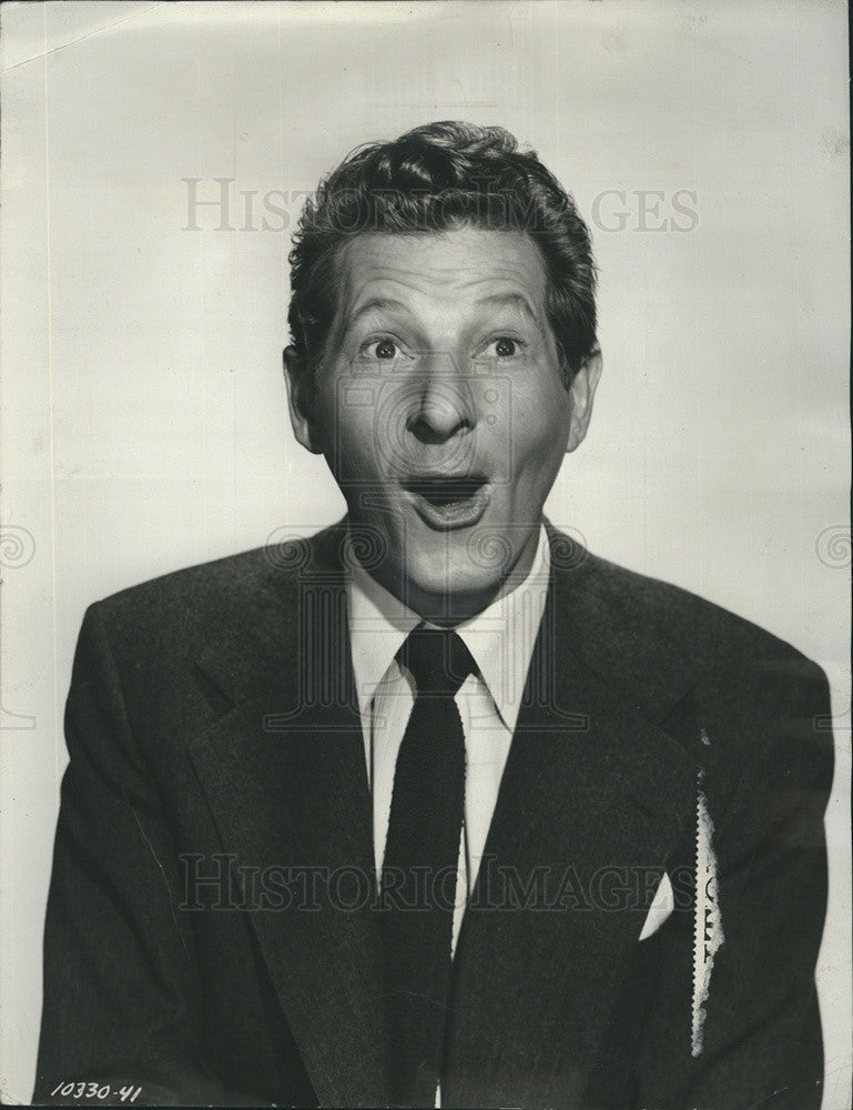 1954 Press Photo Danny Kaye in &quot;Knock on Wood&quot; - Historic Images