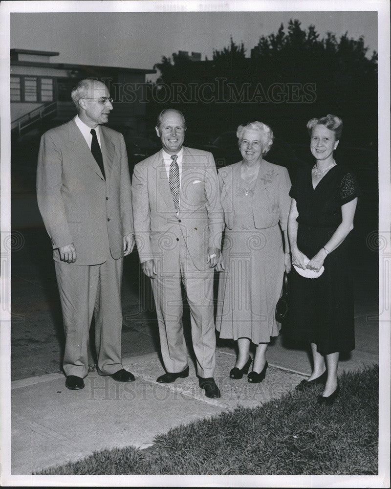 1952 Press Photo C. Clement French/Arthur B. Langlie/Pearl Wanamaker/Mrs. French - Historic Images