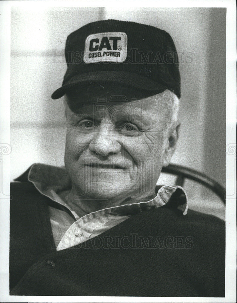 1989 Press Photo Brian Keith in the show the Heartland - Historic Images