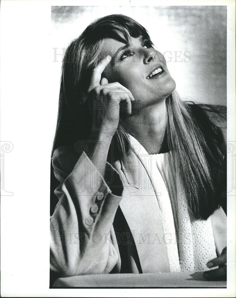 1985 Press Photo Christie Brinkley Talks about her Fashion Line - Historic Images