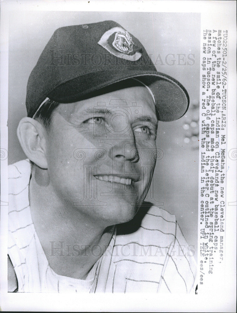 1962 Press Photo Mel McGaha, New Cleveland Manager, Matches Smile Of Cap Indian - Historic Images