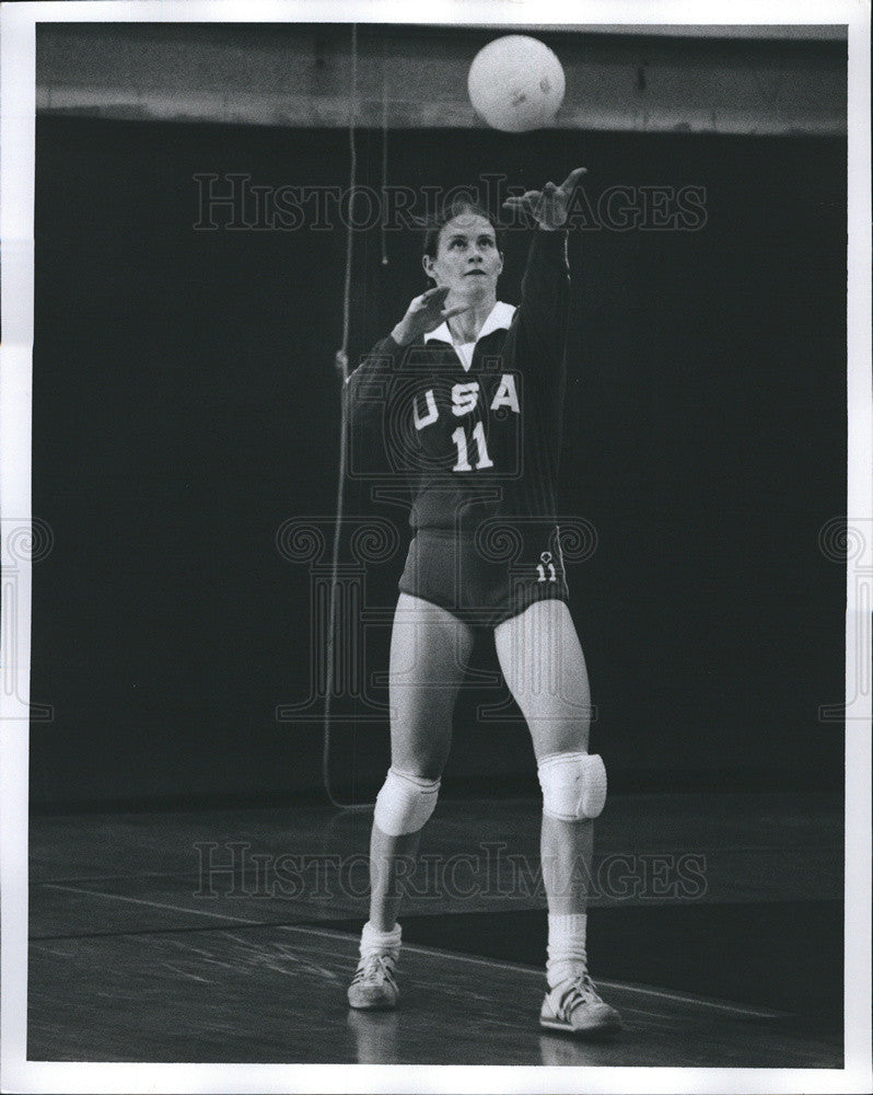 Press Photo  Janet Baier (Volleyball) - Historic Images