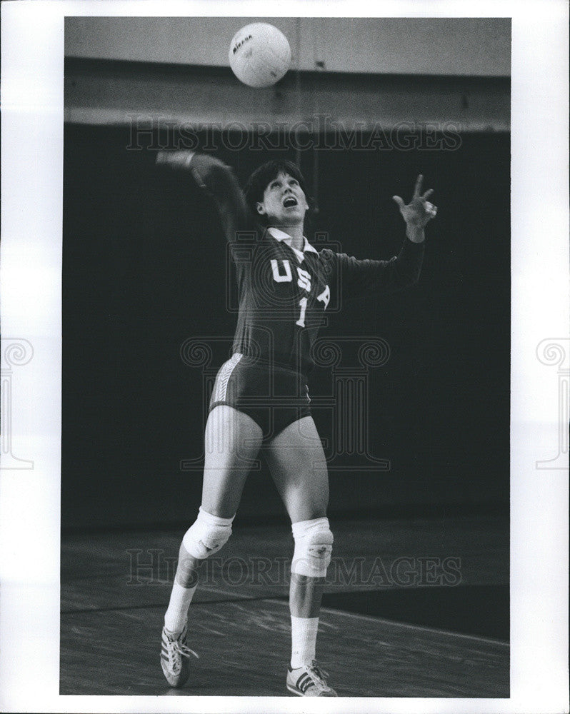 Press Photo Janet Baier (Volleyball) - Historic Images