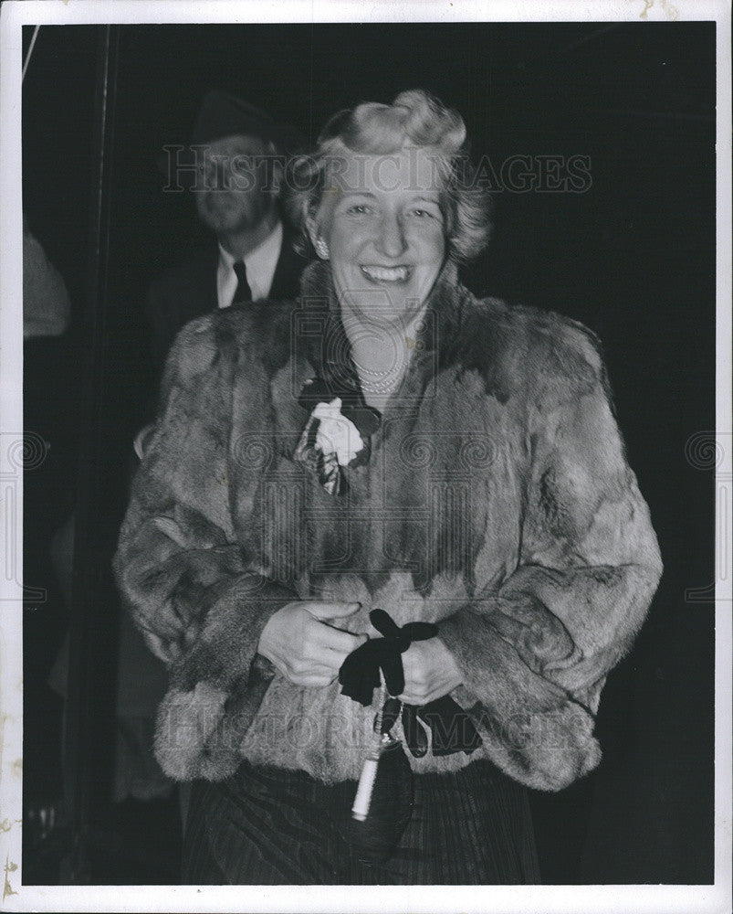 1943 Press Photo Detroit Society Mrs. Frank Coolidge - Historic Images