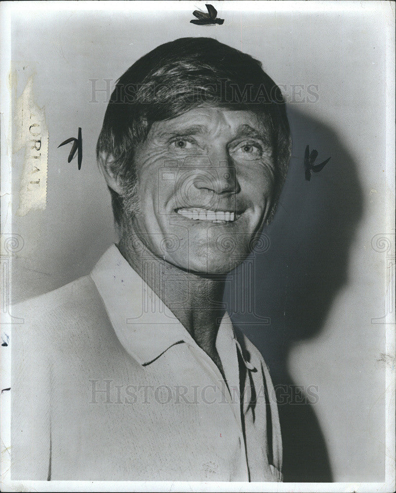 1970 Press Photo Chuck Connors Actor - Historic Images