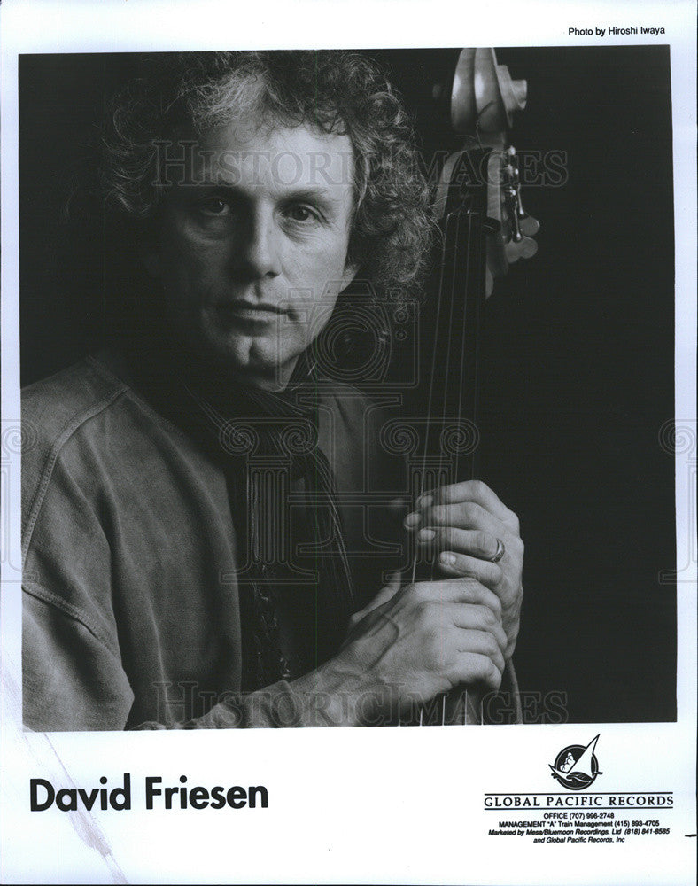 1992 Press Photo David Friesen With Guitar Of Global Pacific Records COPY - Historic Images