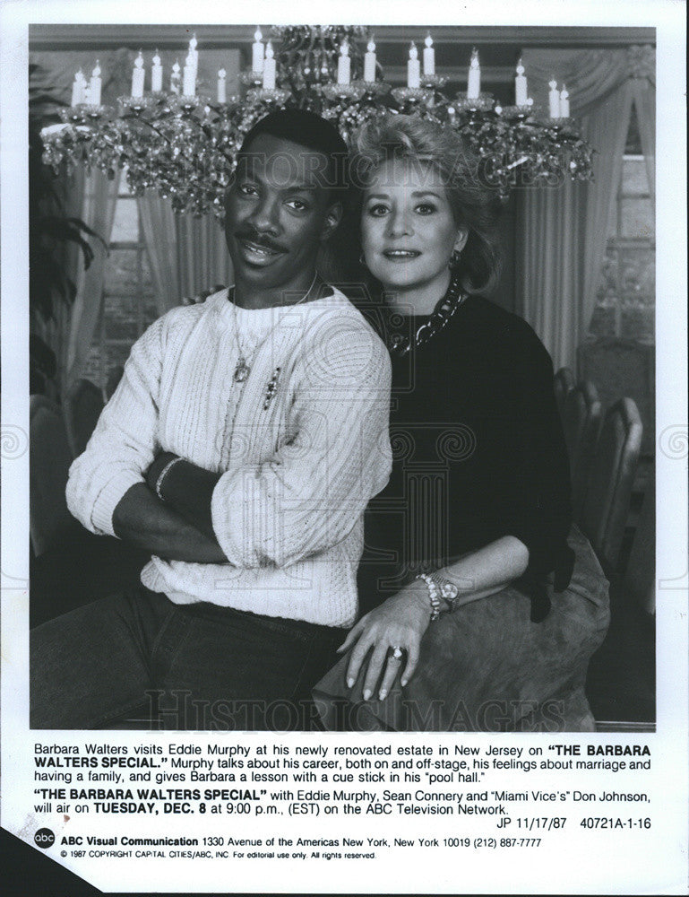 1987 Press Photo Barbara Walters visits Eddie Murphy - Historic Images