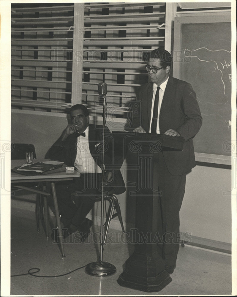 Undated Press Photo Columnist Maldonado Dr Pflaum Inter American University Puerto Rico - Historic Images