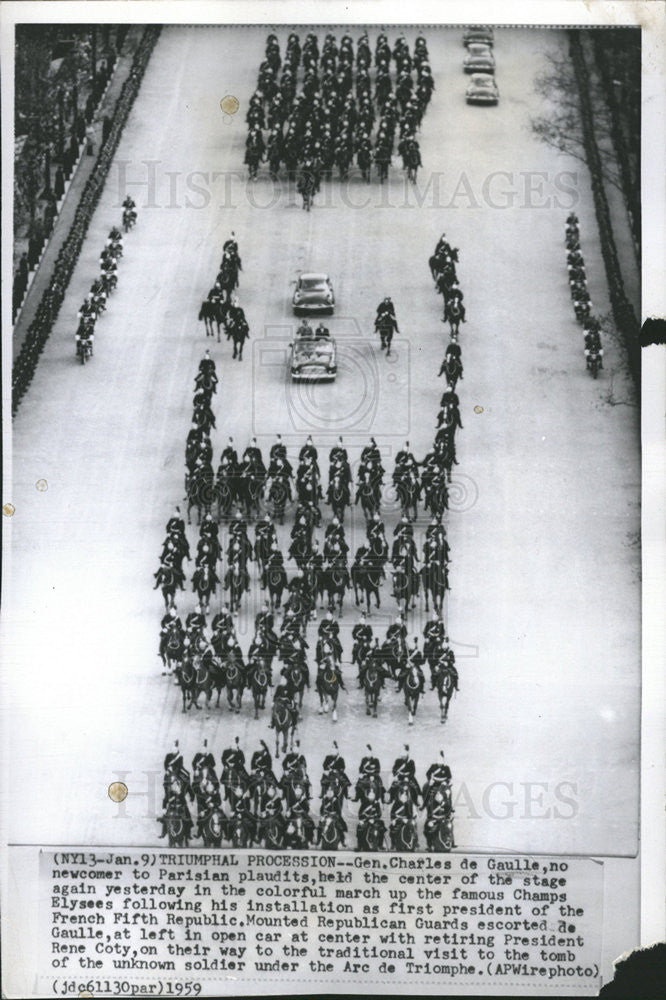 1959 Press Photo Gen Charles de Gaulle Champ Elysses First Pres French Fifth Rep - Historic Images