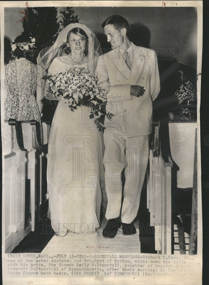 1948 Press Photo Emily Saltonstall &amp; Richard Byrd are wed in Dover Mass - Historic Images