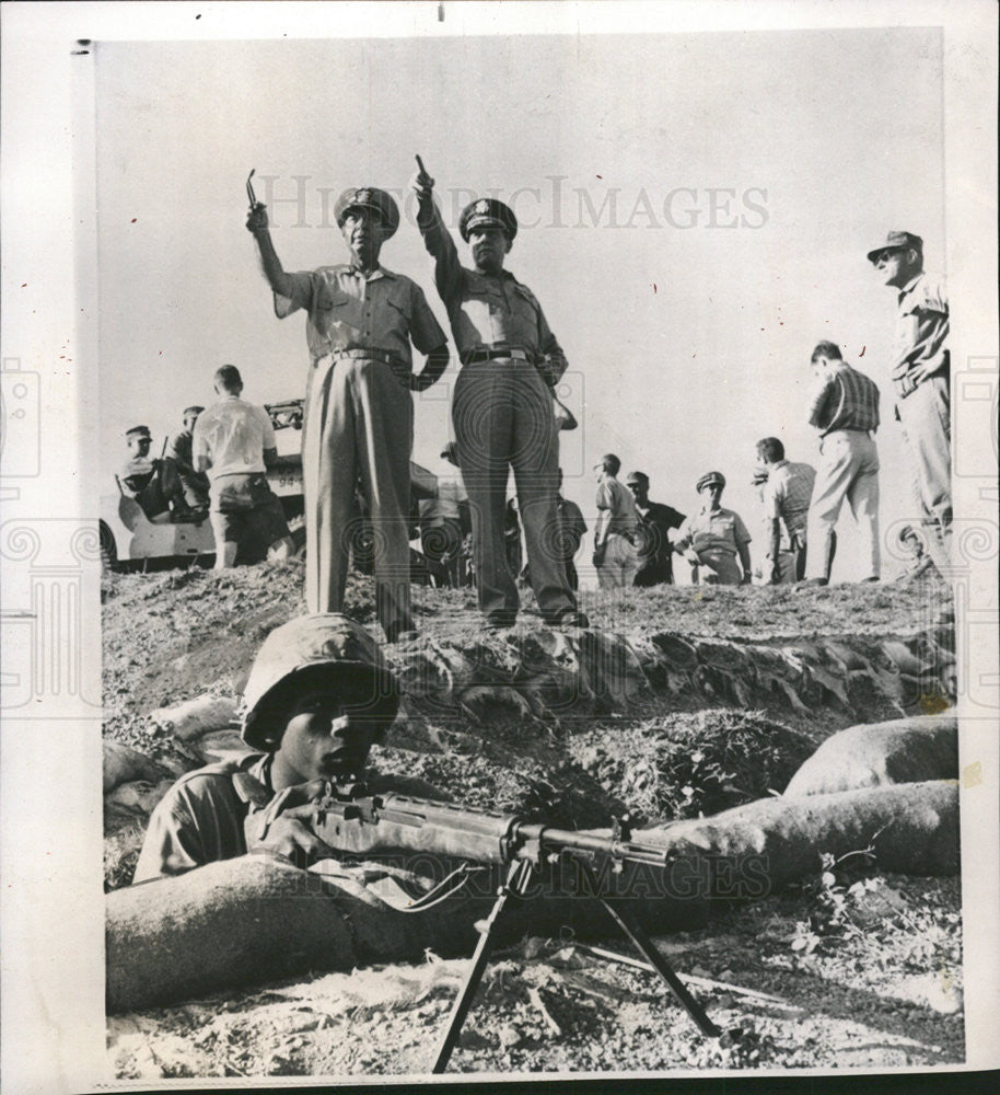 1962 Press Photo Adm. Dennison Army Lt. Gen. Truman Castro Cuba Command Chief - Historic Images