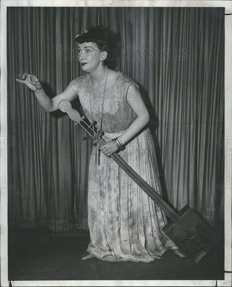 1950 Press Photo Jenny Lou Law Singer - Historic Images