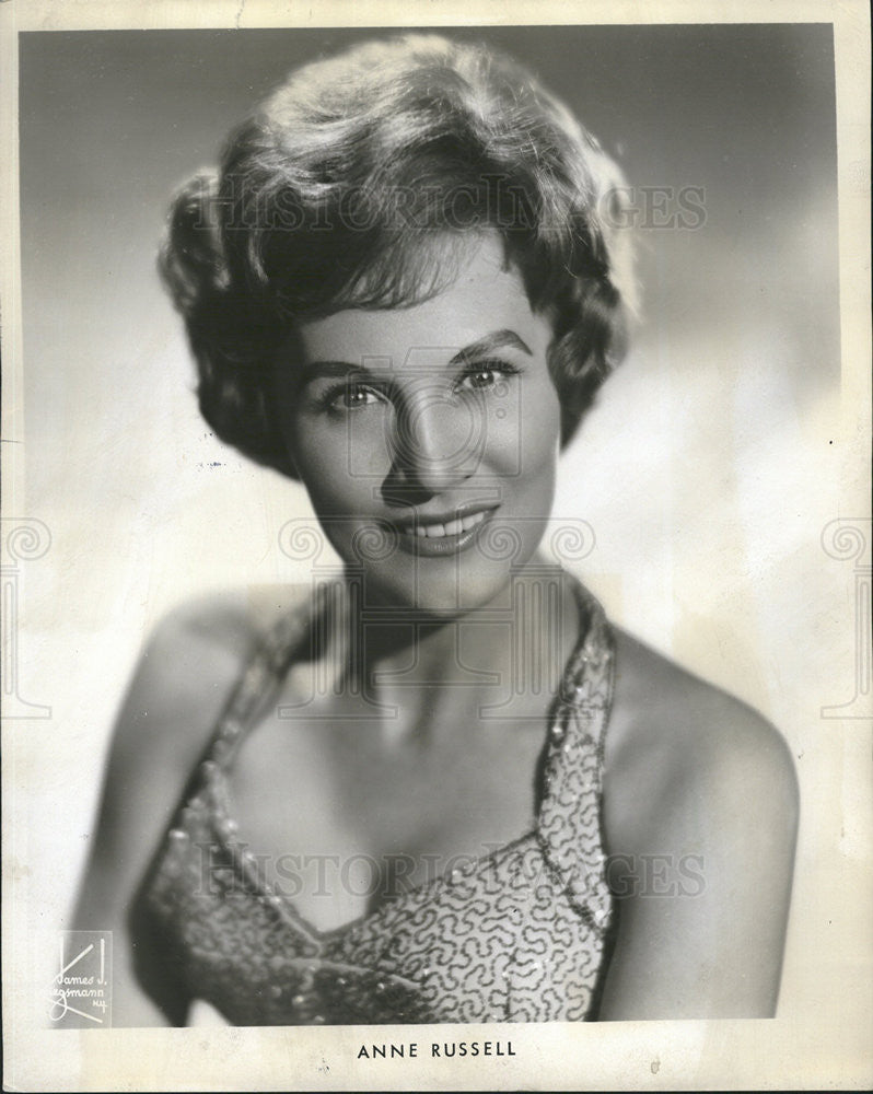 1966 Press Photo Anne Russell,singer - Historic Images