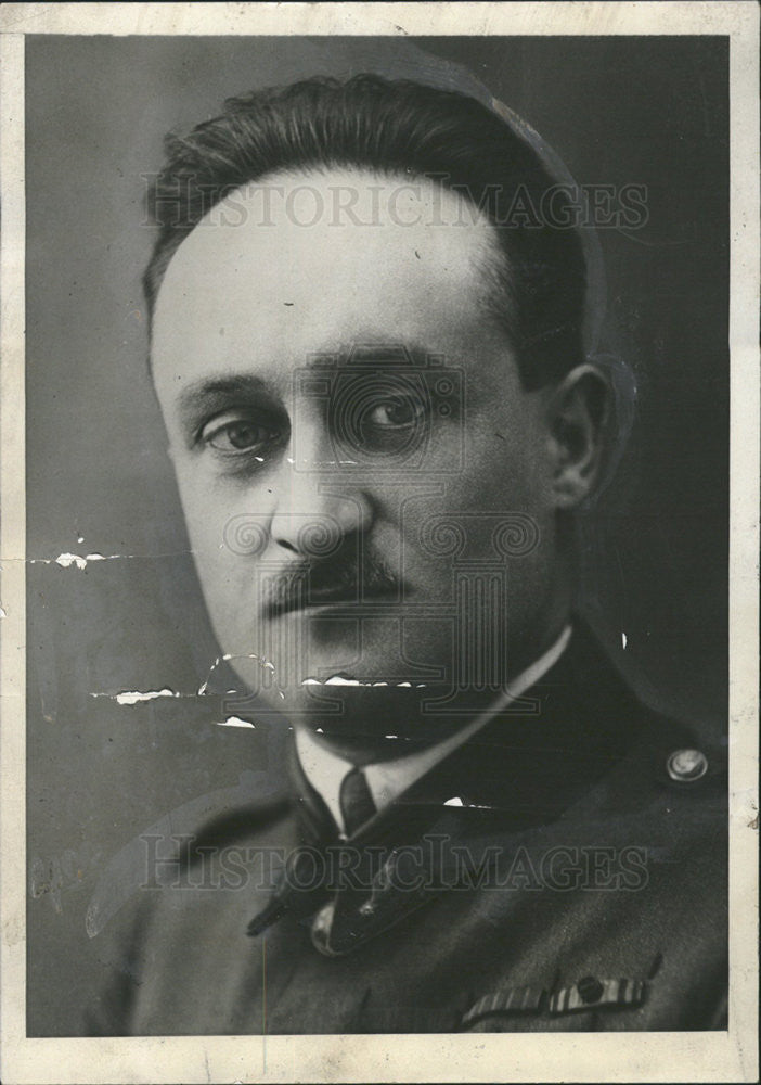 1929 Press Photo Leon Challe French Army Captain - Historic Images